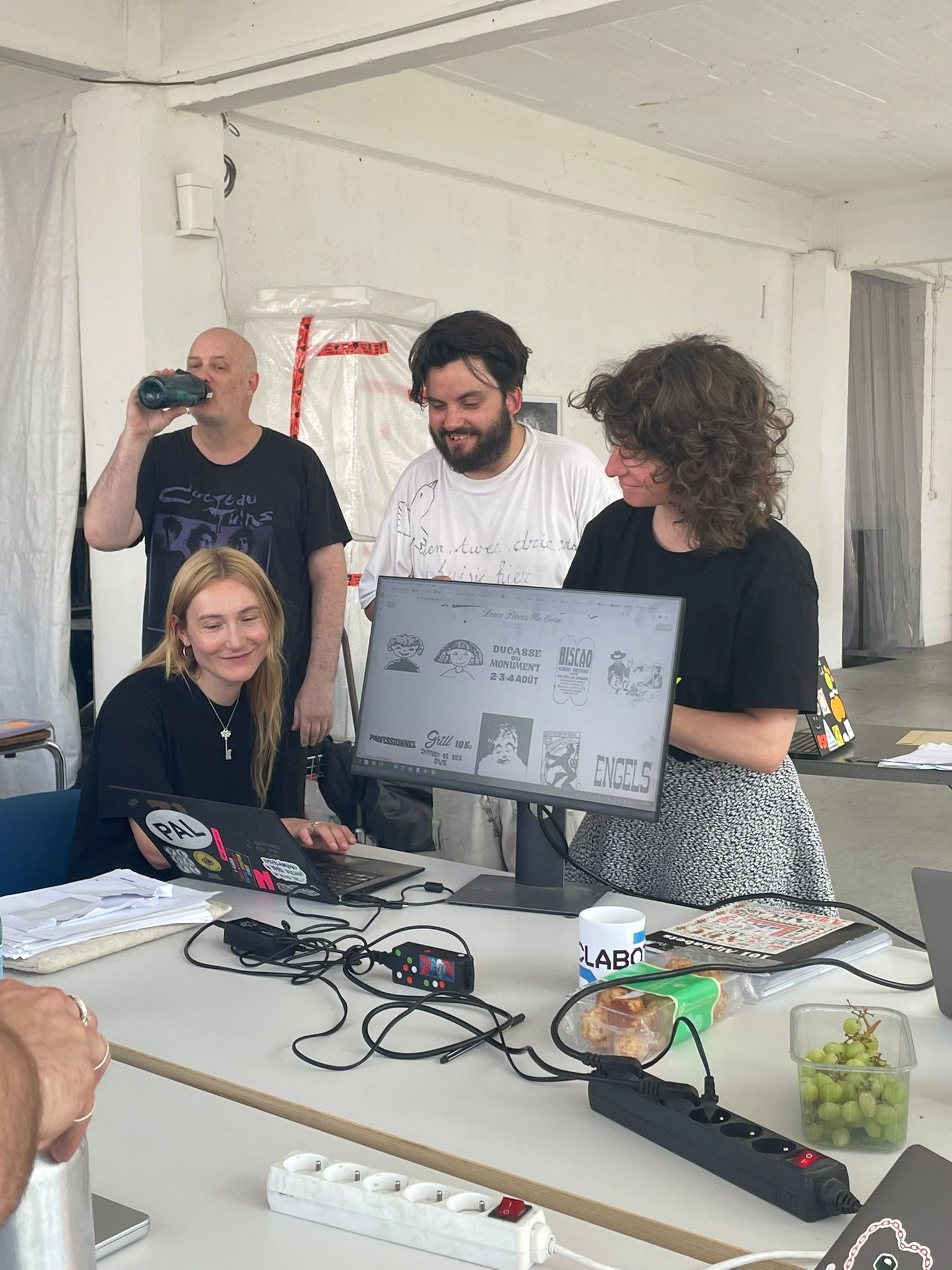 Presentation of the library OpenClipart.